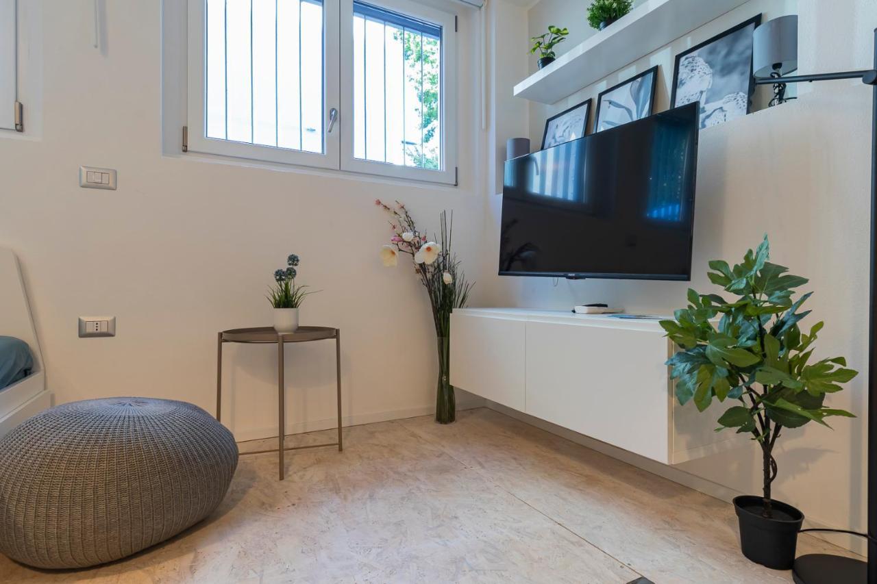 Sweet Apartment - Grazioli 3 Милан Экстерьер фото